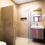 Otel Cheers Porthouse 3*