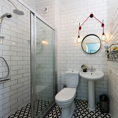 Cheers Porthouse 3* イスタンブール