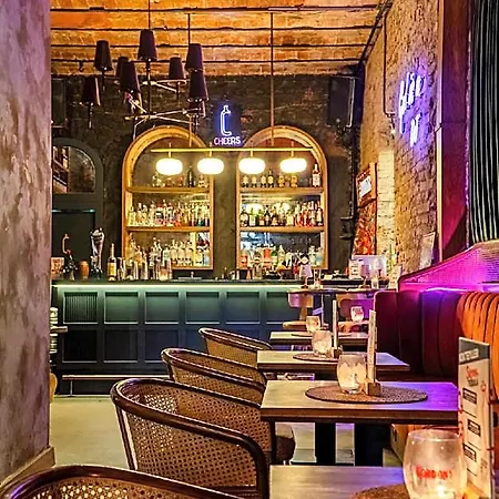 Otel Cheers Porthouse İstanbul