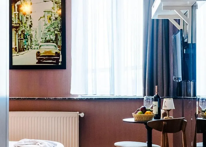 Cheers Porthouse Отель