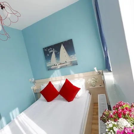 Hotel Cheers Porthouse 3*